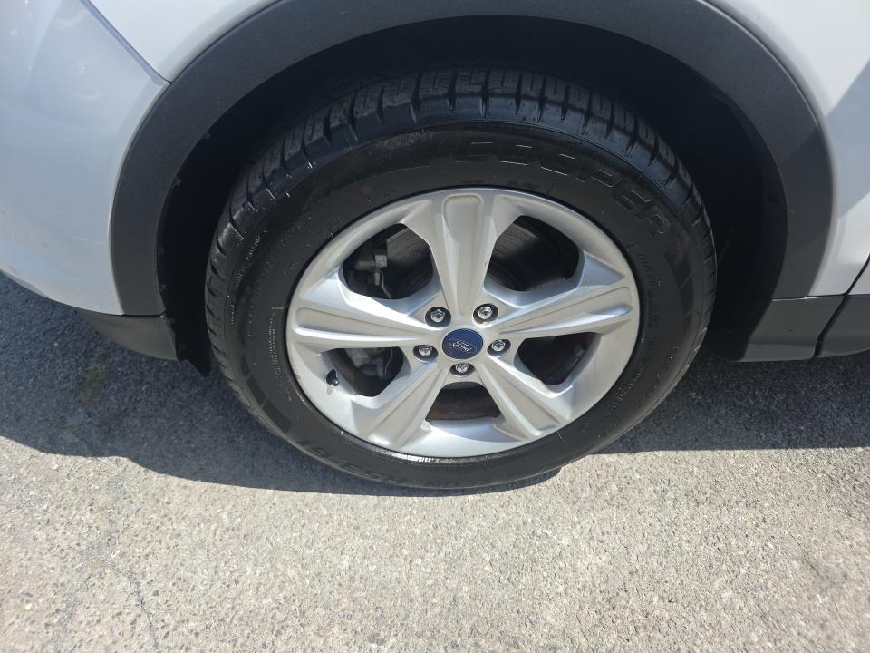 FORD ESCAPE - 9