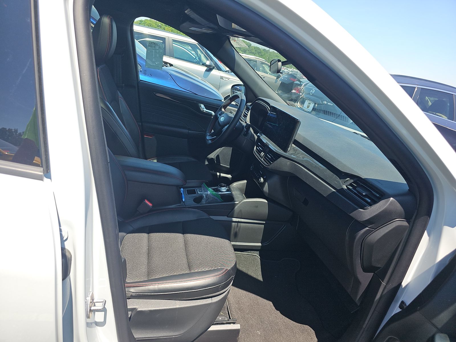 FORD ESCAPE - 9