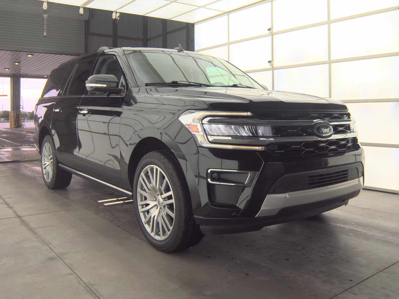 FORD EXPEDITION MAX - 5
