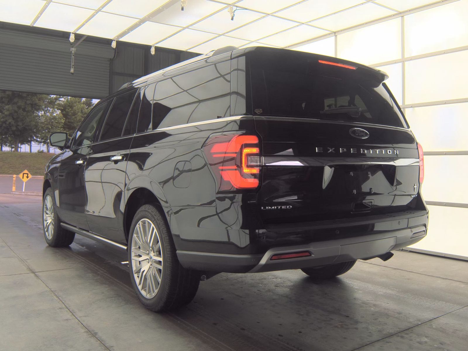 FORD EXPEDITION MAX - 9