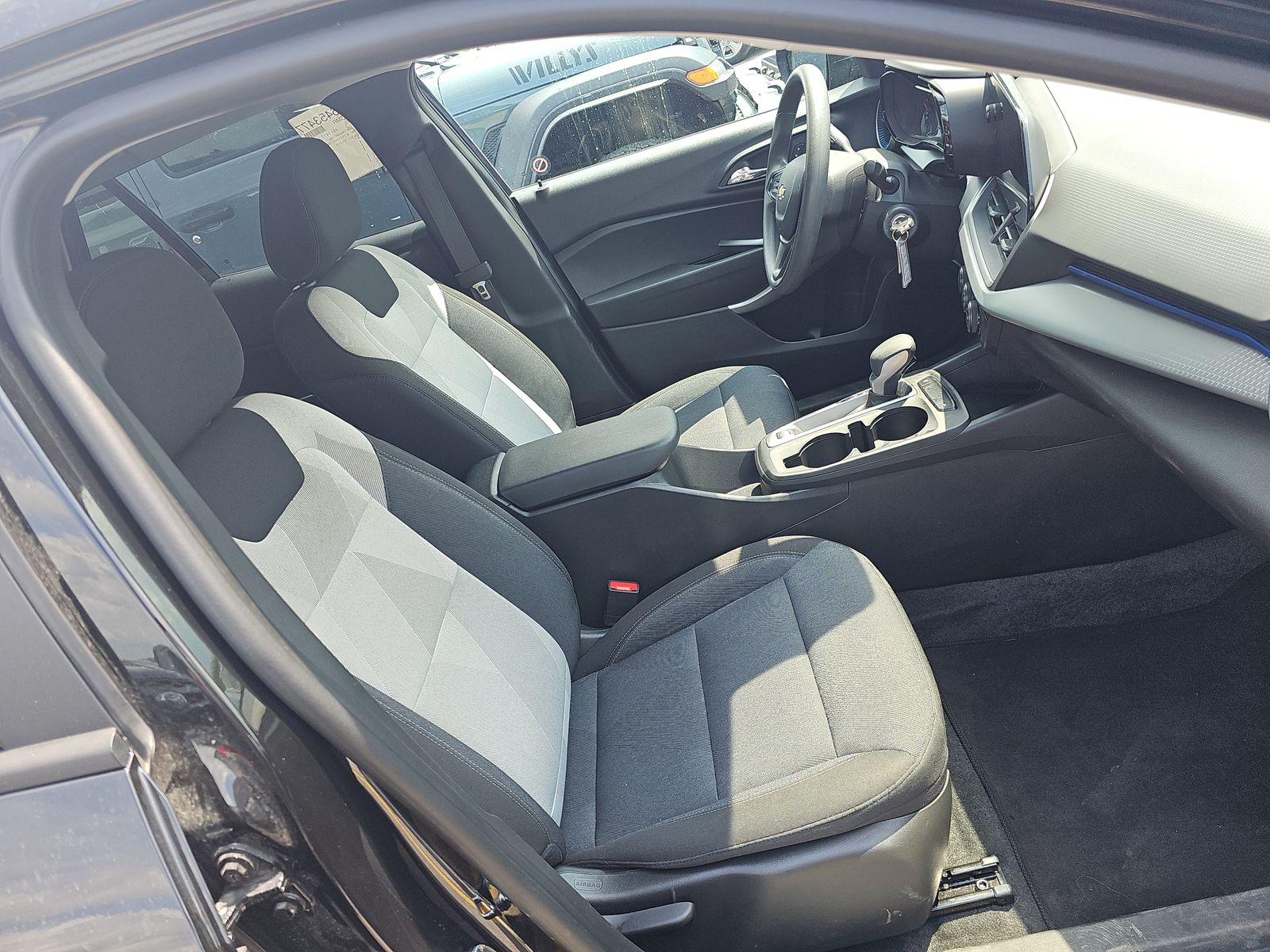 CHEVROLET TRAX - 9