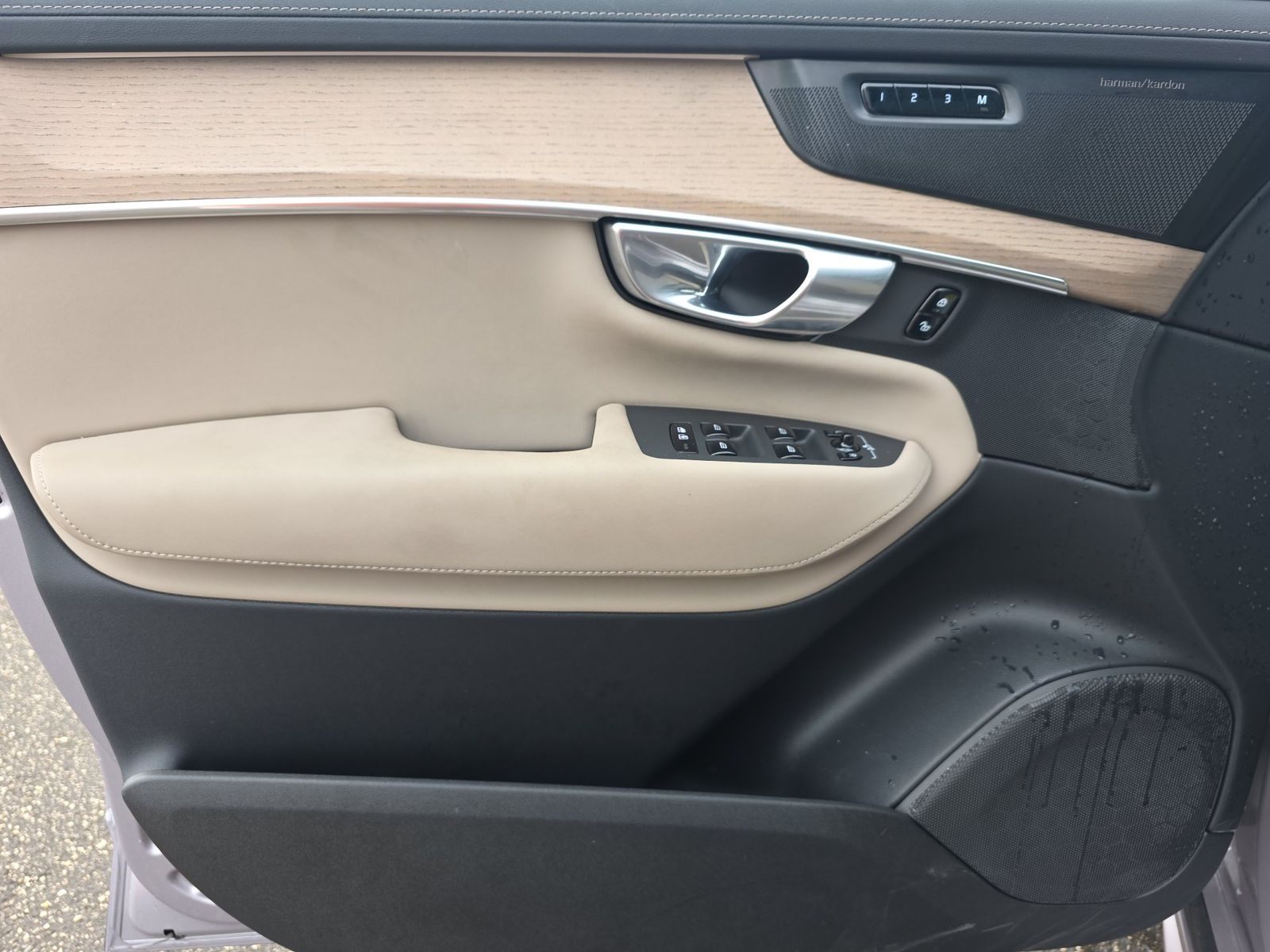 2026 Volvo XC90 B6 Plus FWD