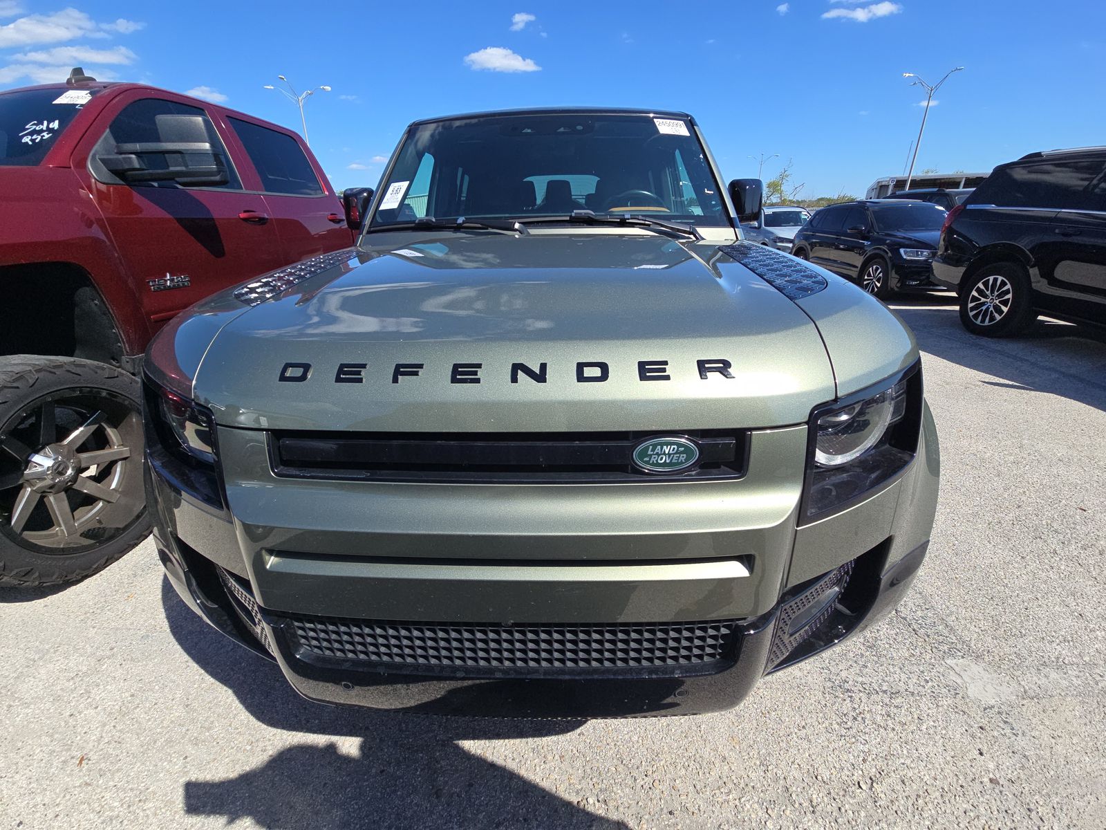 2024 Land Rover Defender 130 X-Dynamic SE AWD