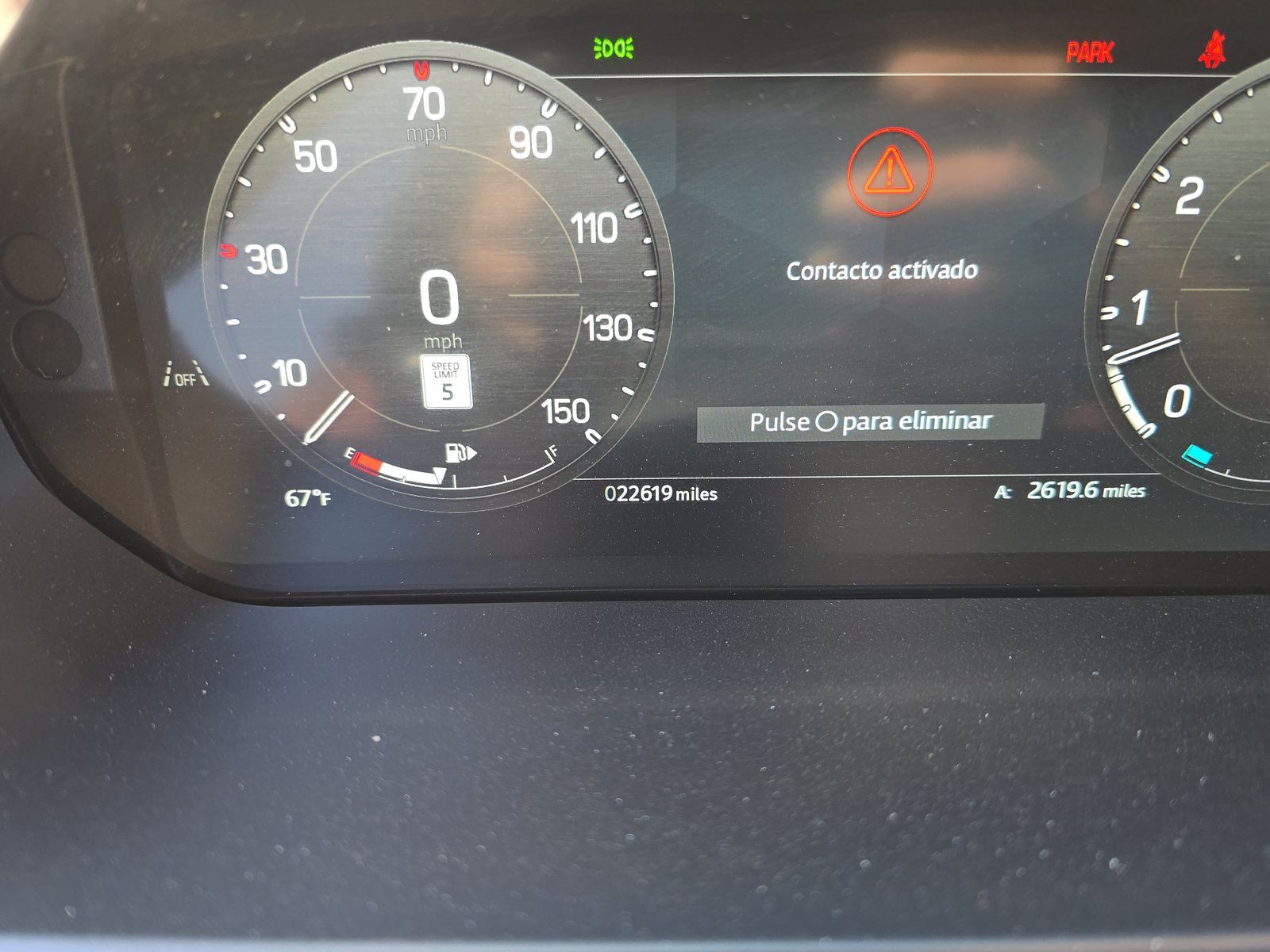 2024 Land Rover Defender 130 X-Dynamic SE AWD