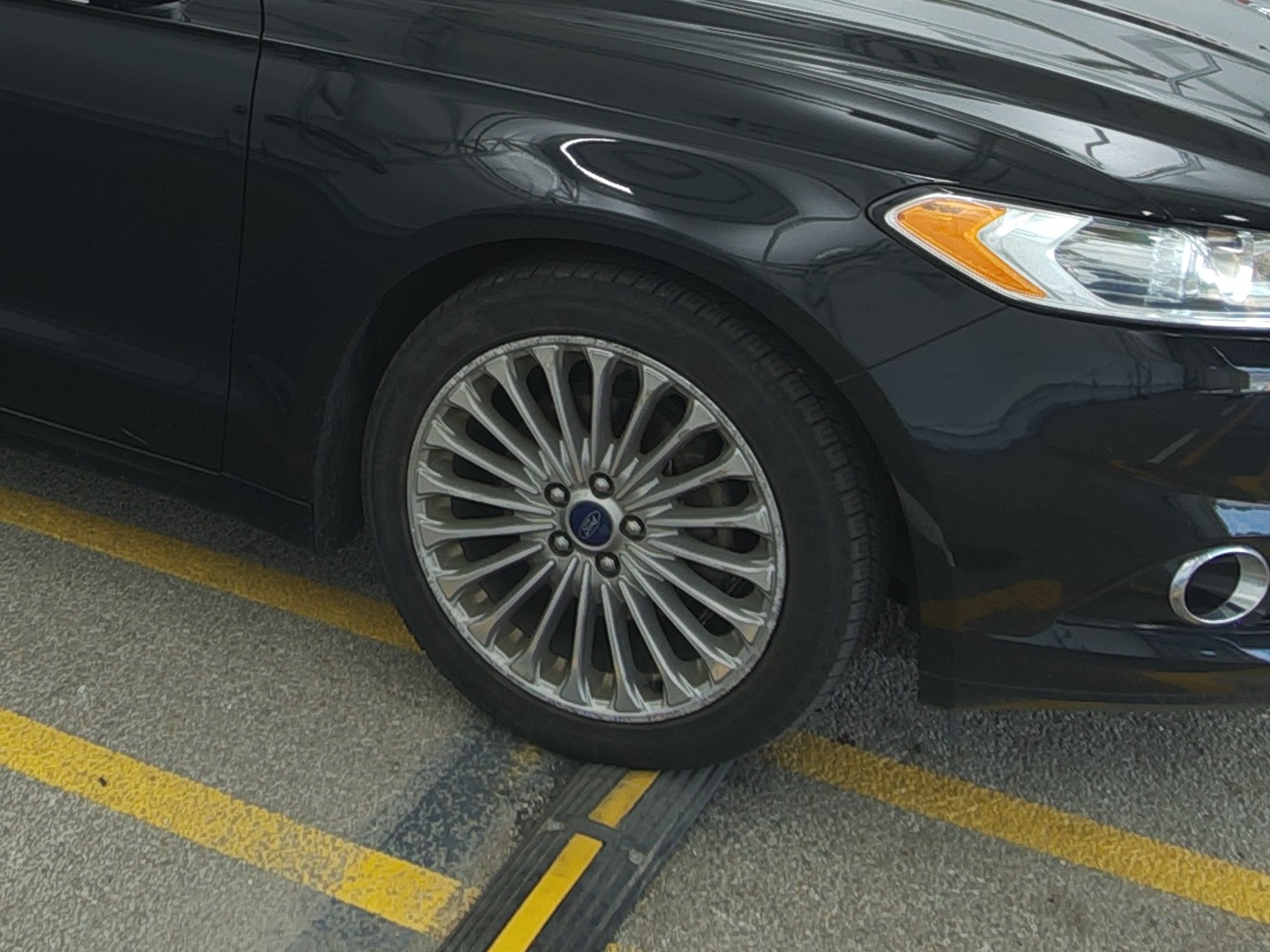 FORD FUSION - 9