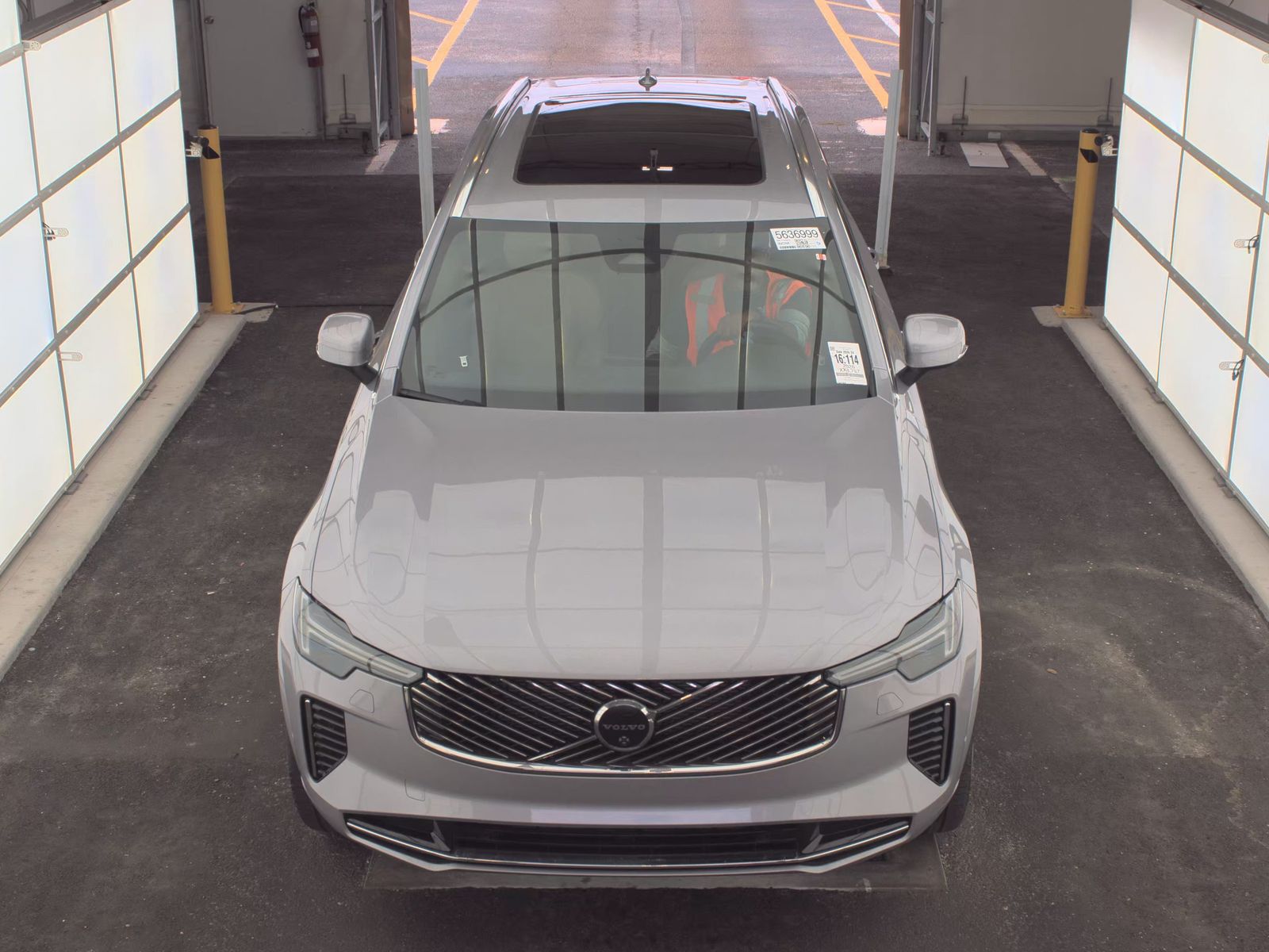 2026 Volvo XC90 B6 Plus FWD