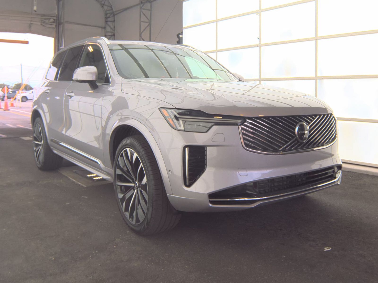 2026 Volvo XC90 B6 Plus FWD