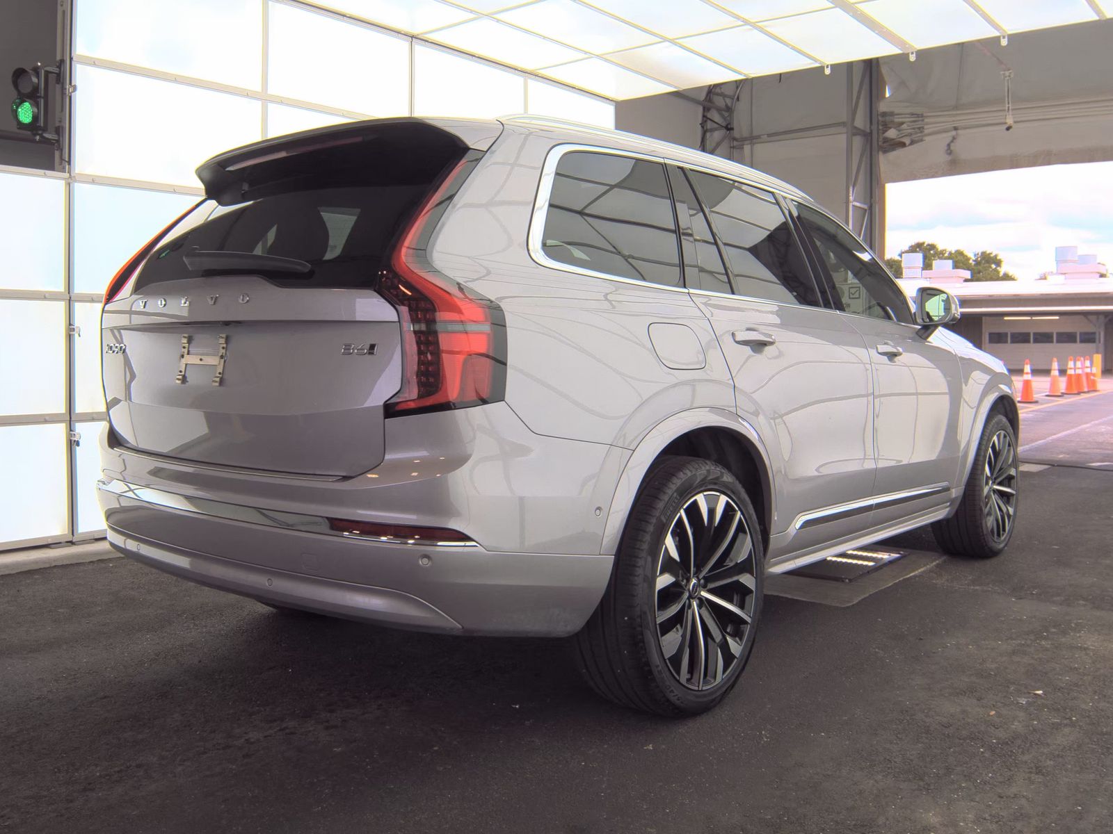 2026 Volvo XC90 B6 Plus FWD