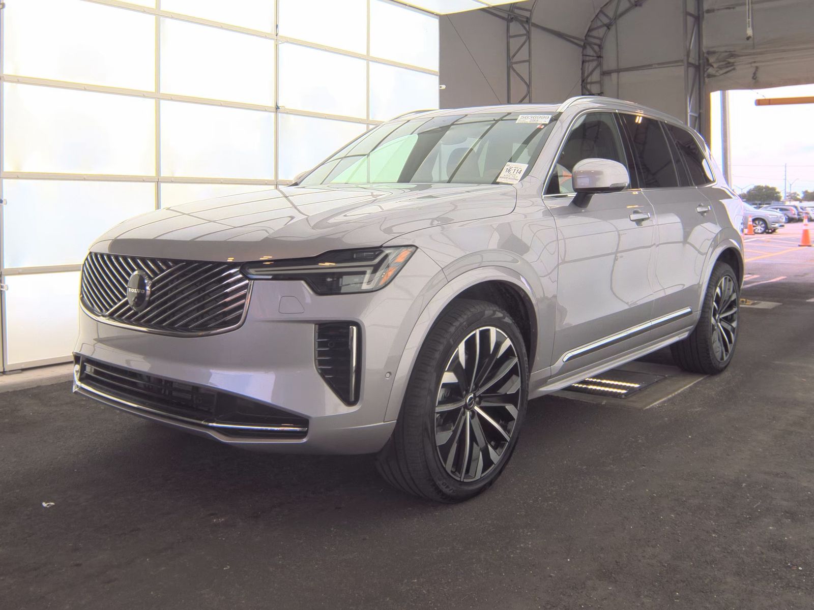 2026 Volvo XC90 B6 Plus FWD