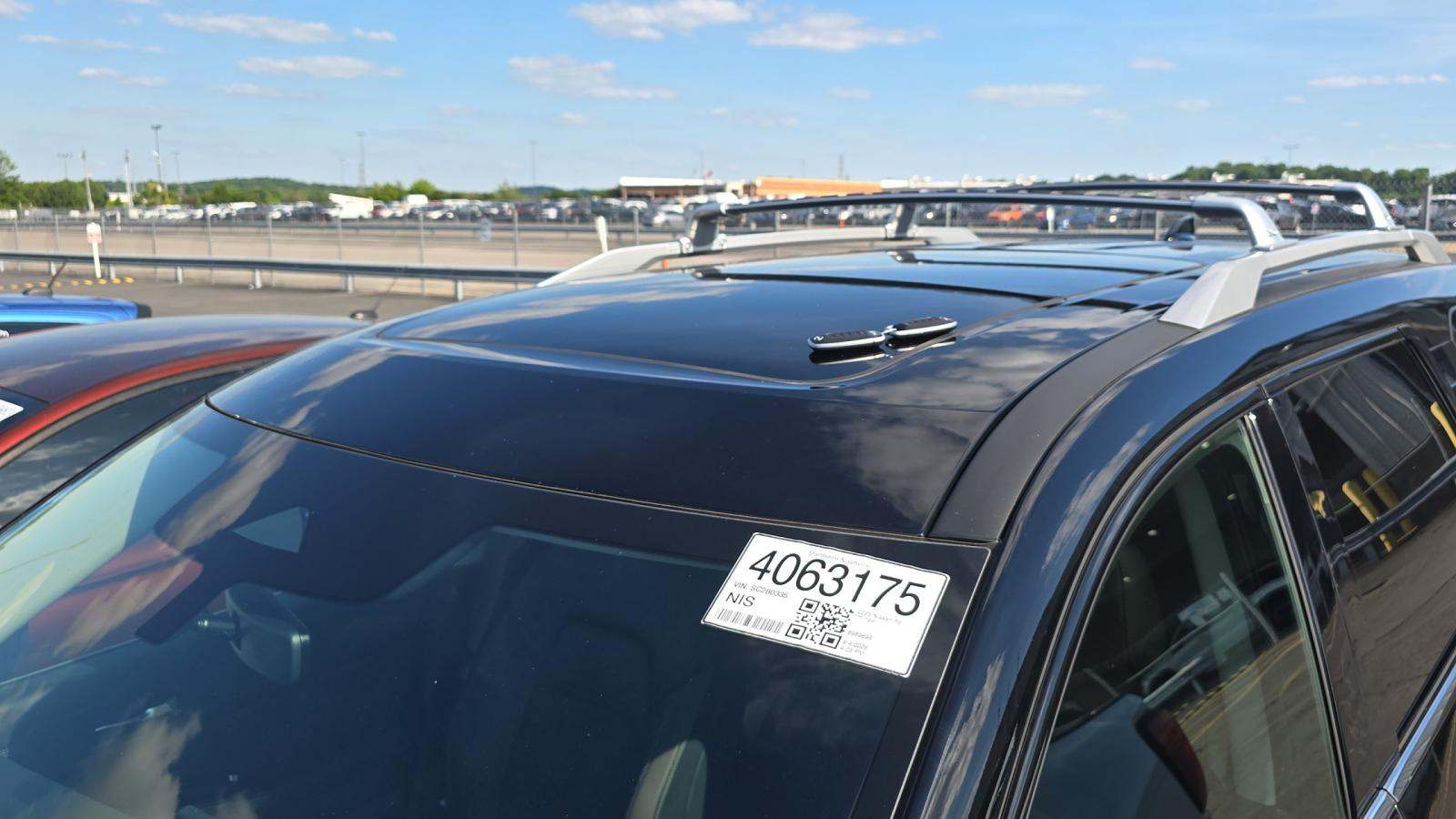 2025 Nissan Pathfinder Platinum FWD