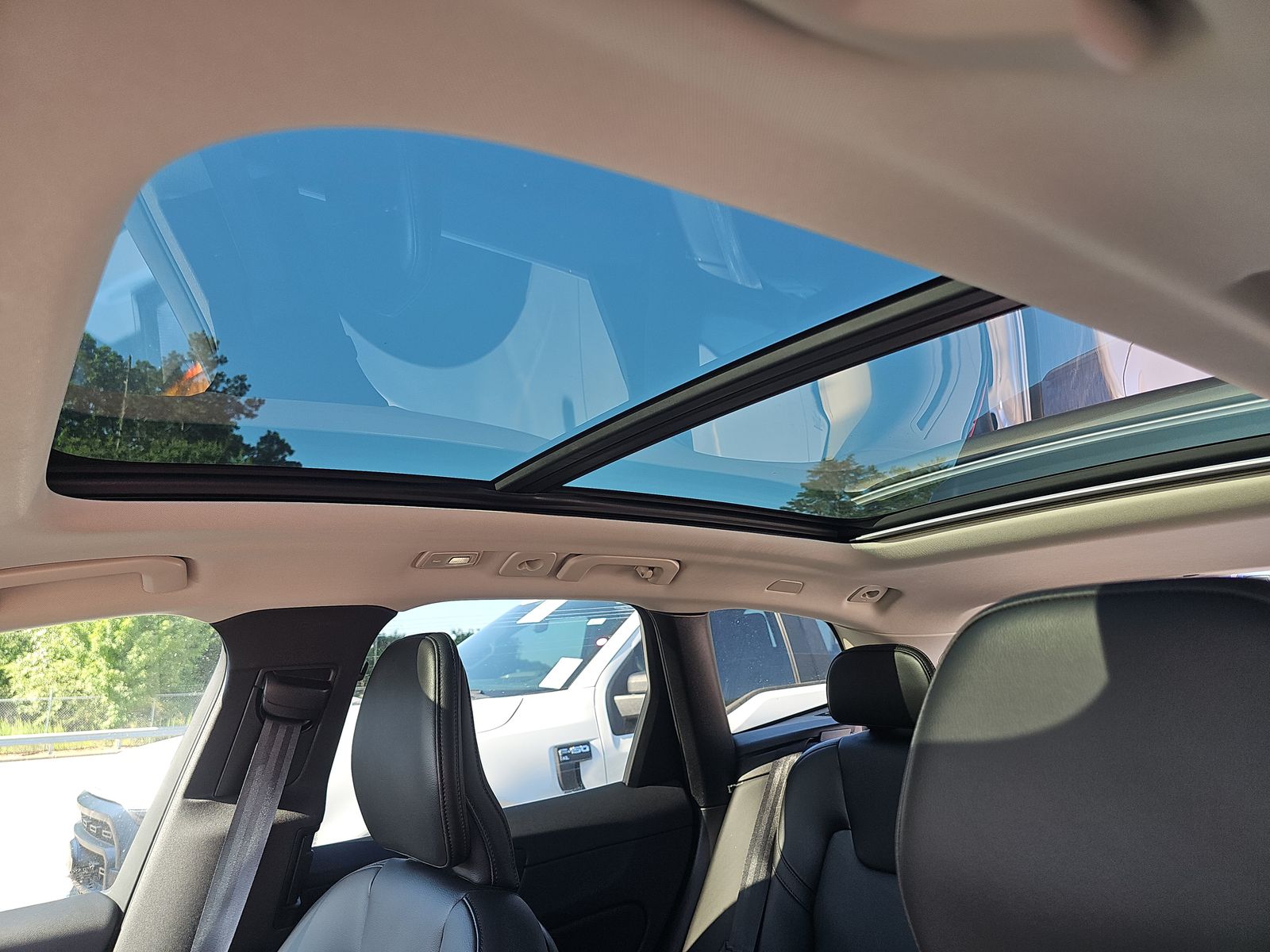 2023 Volvo XC60 Recharge T8 Core AWD