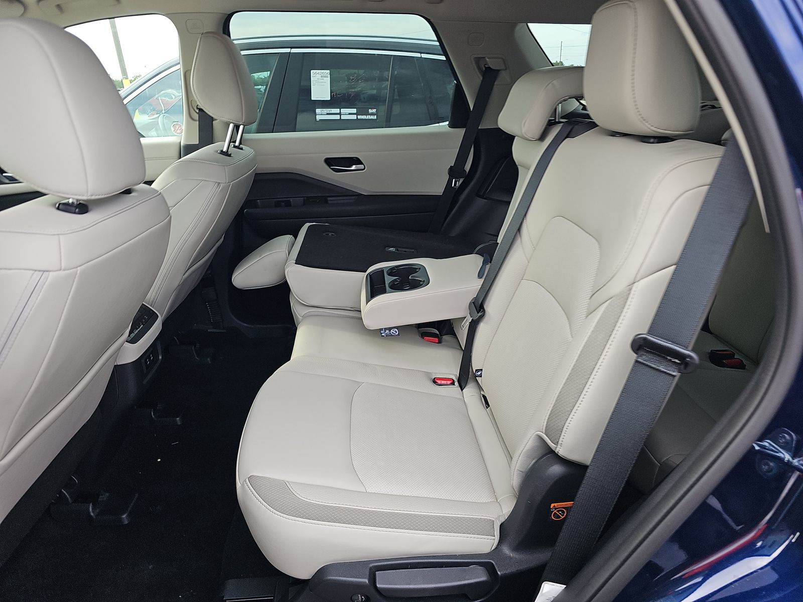 2026 Nissan Pathfinder SL FWD