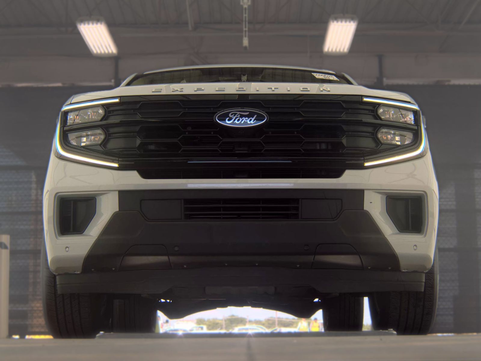 FORD EXPEDITION - 4