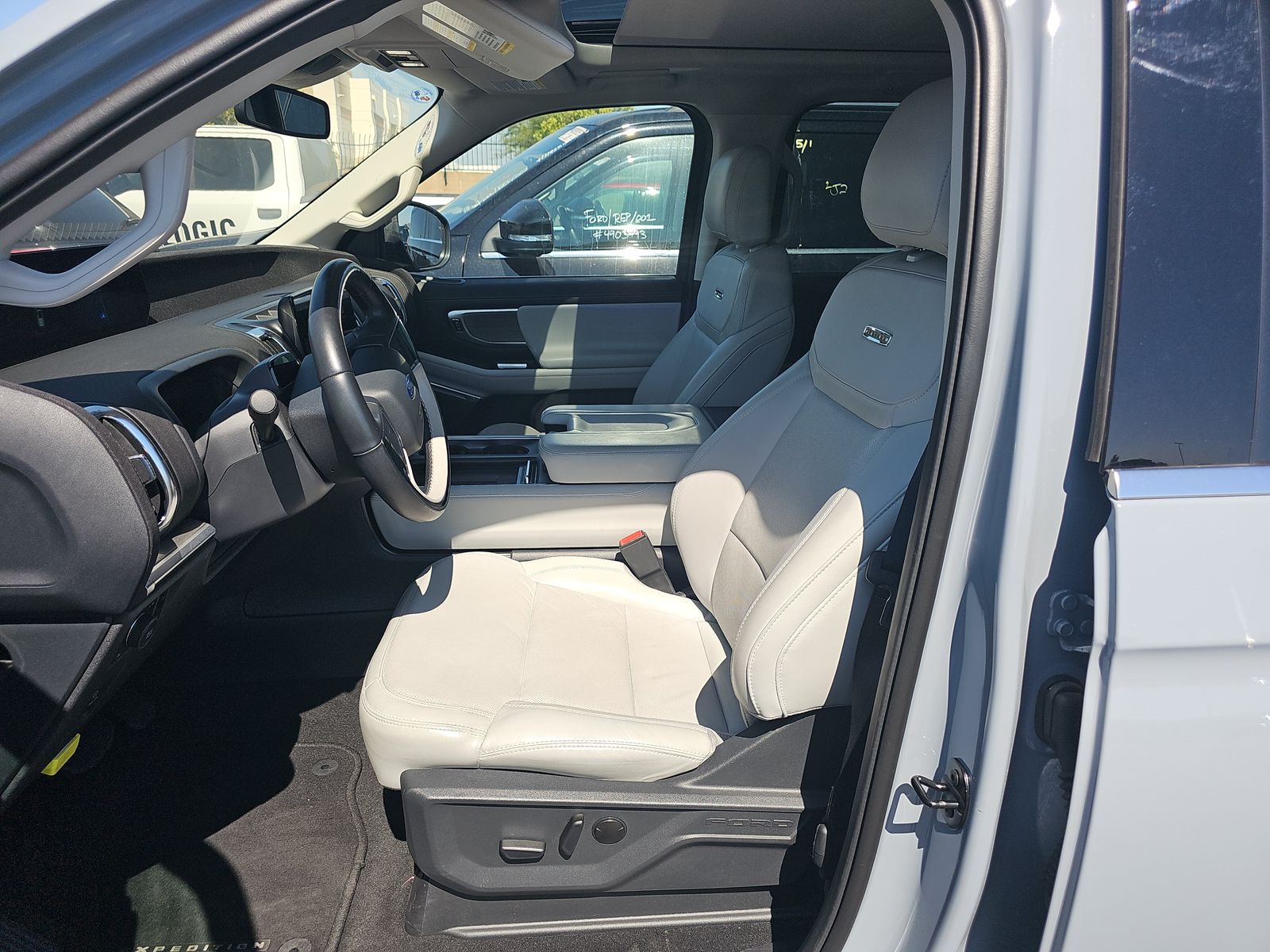 FORD EXPEDITION MAX - 8
