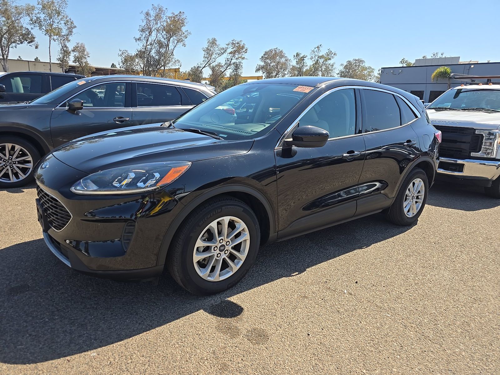 FORD ESCAPE - 1