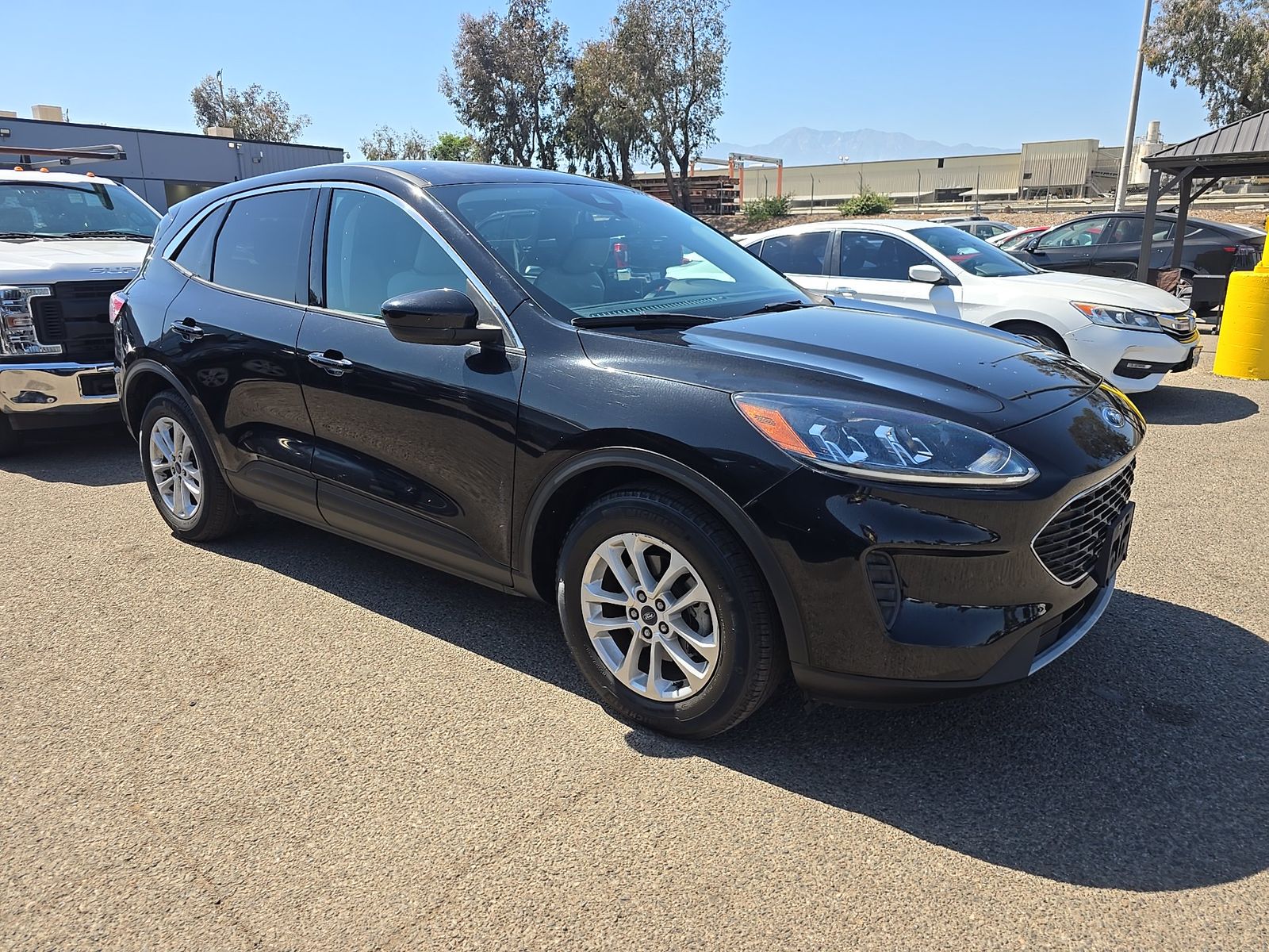 FORD ESCAPE - 4
