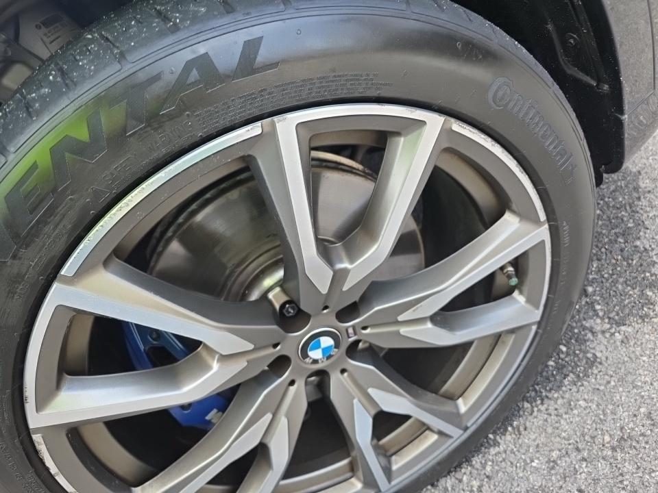 2020 BMW X7 M50i AWD