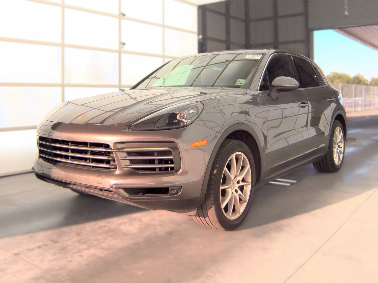 PORSCHE CAYENNE - 1