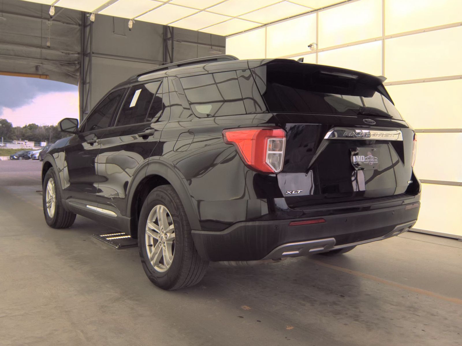 FORD EXPLORER - 9