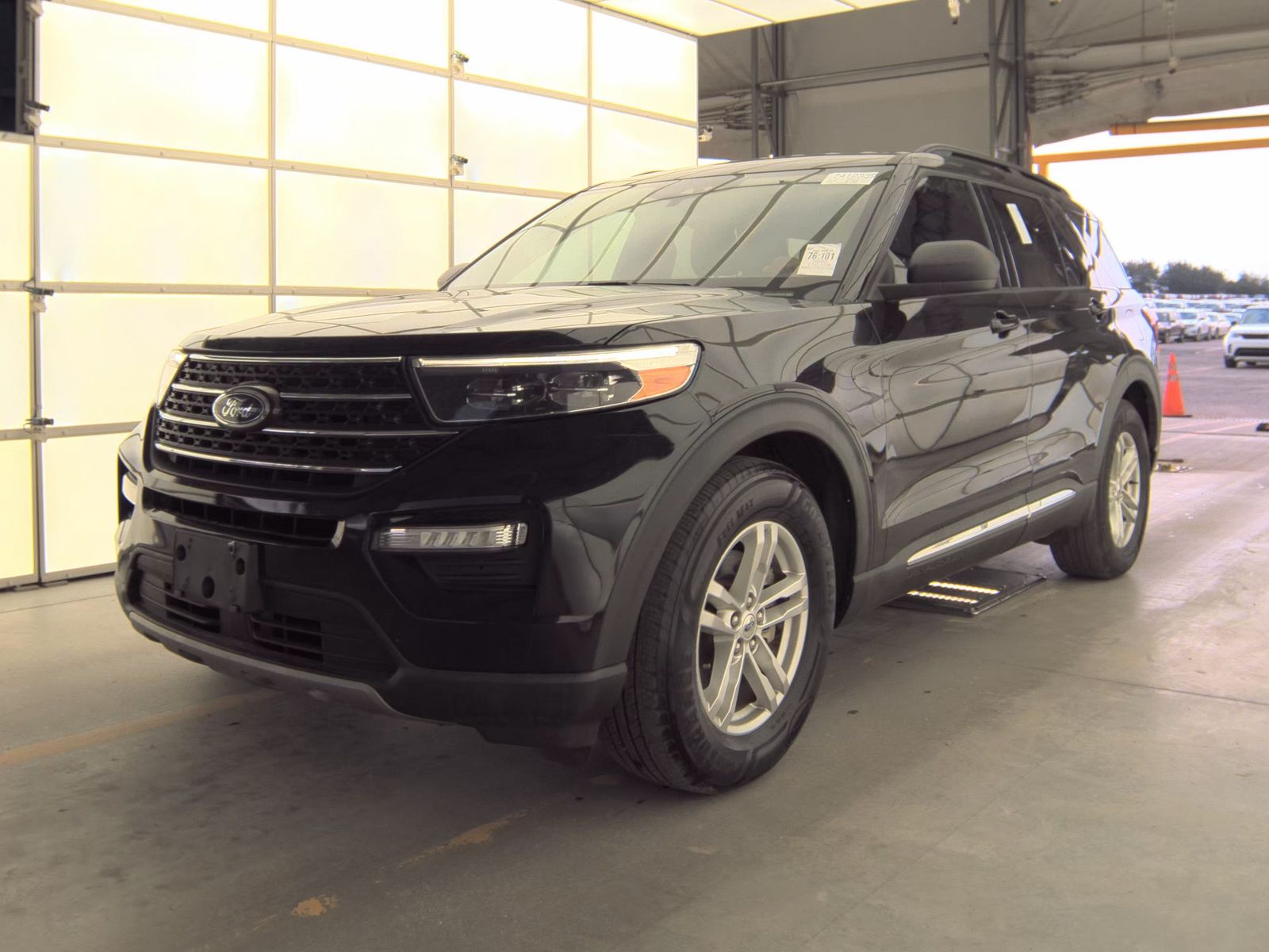FORD EXPLORER - 1