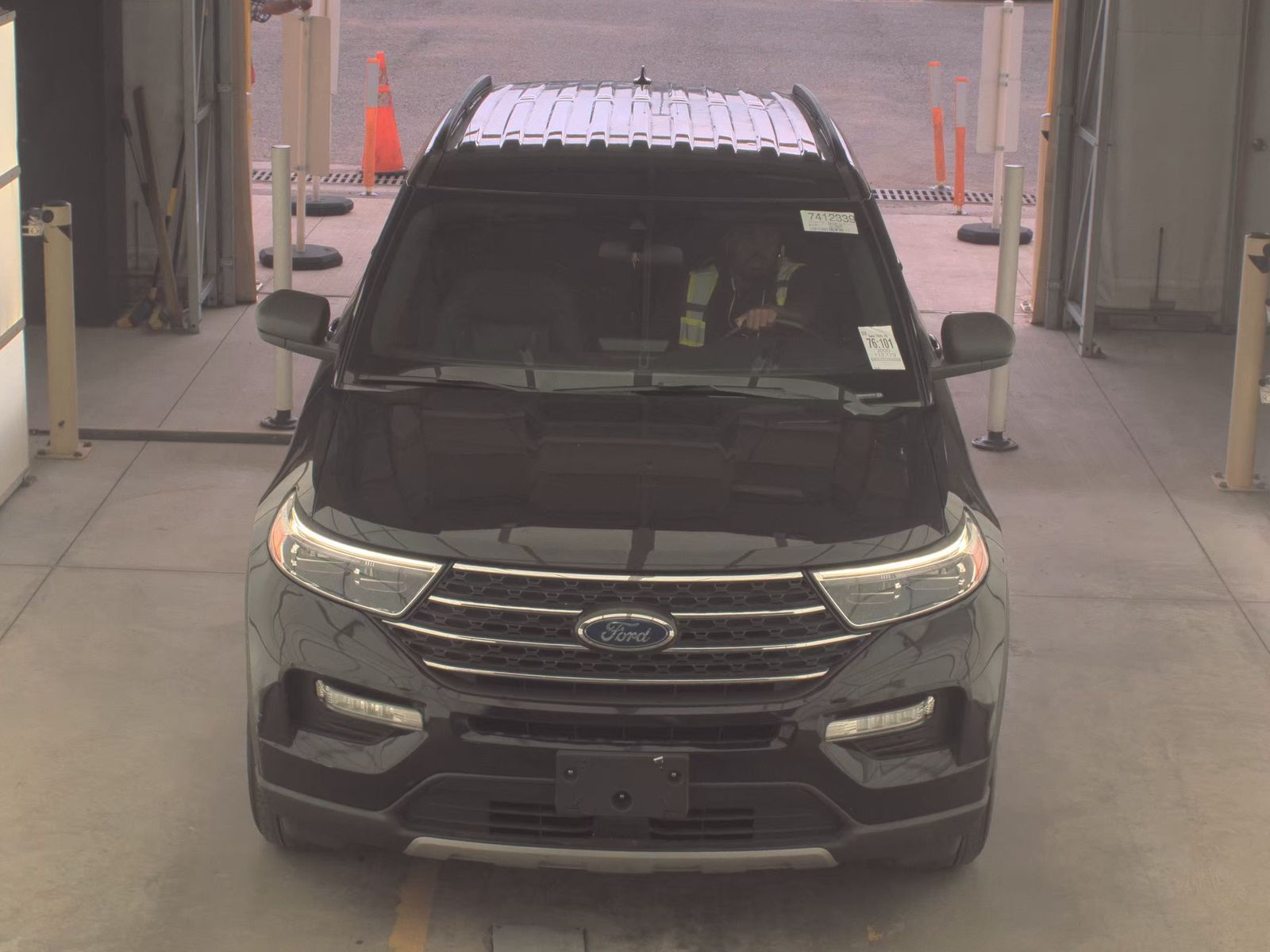 FORD EXPLORER - 3