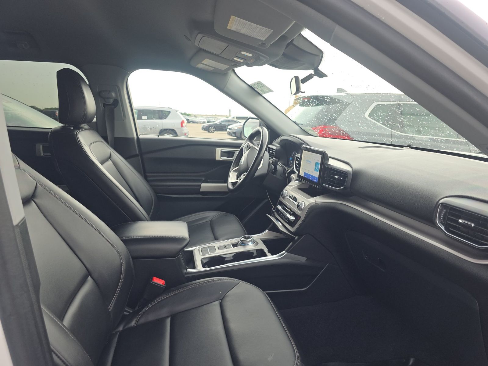 FORD EXPLORER - 9