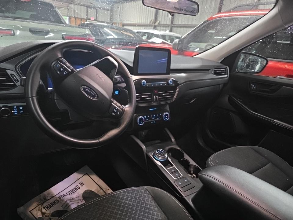 FORD ESCAPE - 9