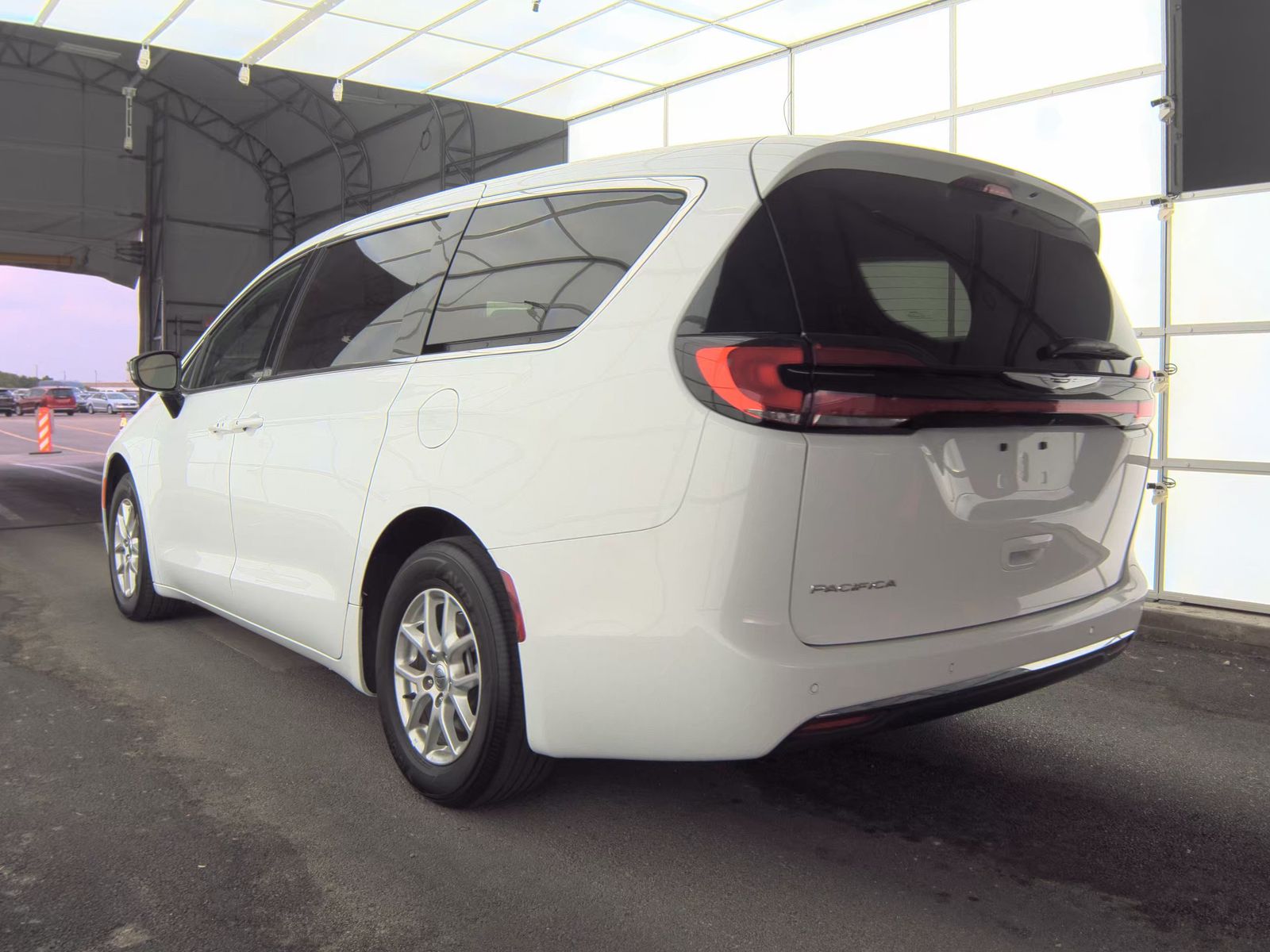 2025 Chrysler Pacifica Select FWD