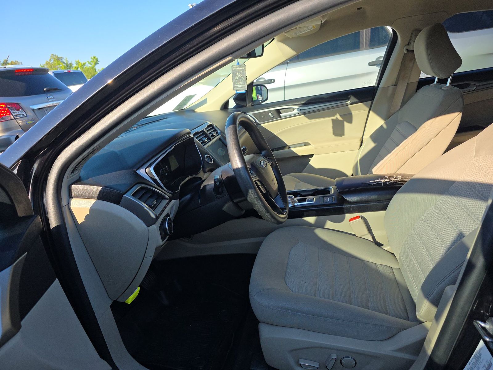 FORD FUSION - 8