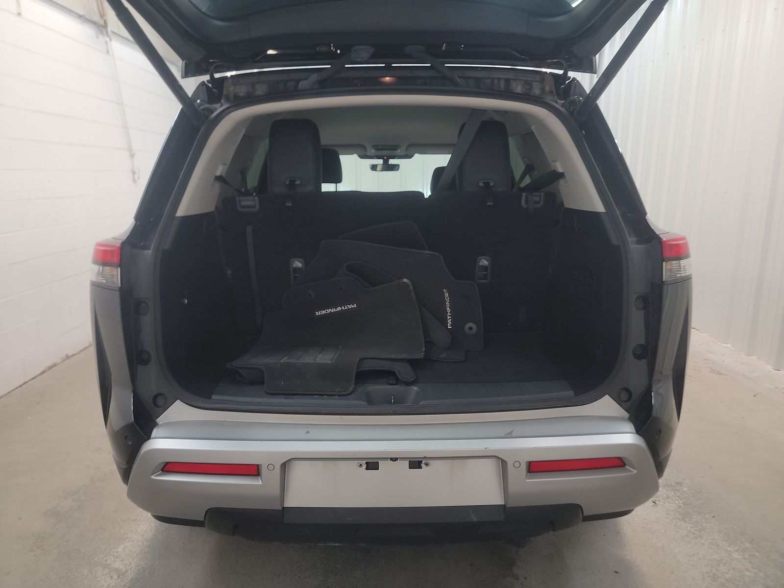 2023 Nissan Pathfinder SL AWD
