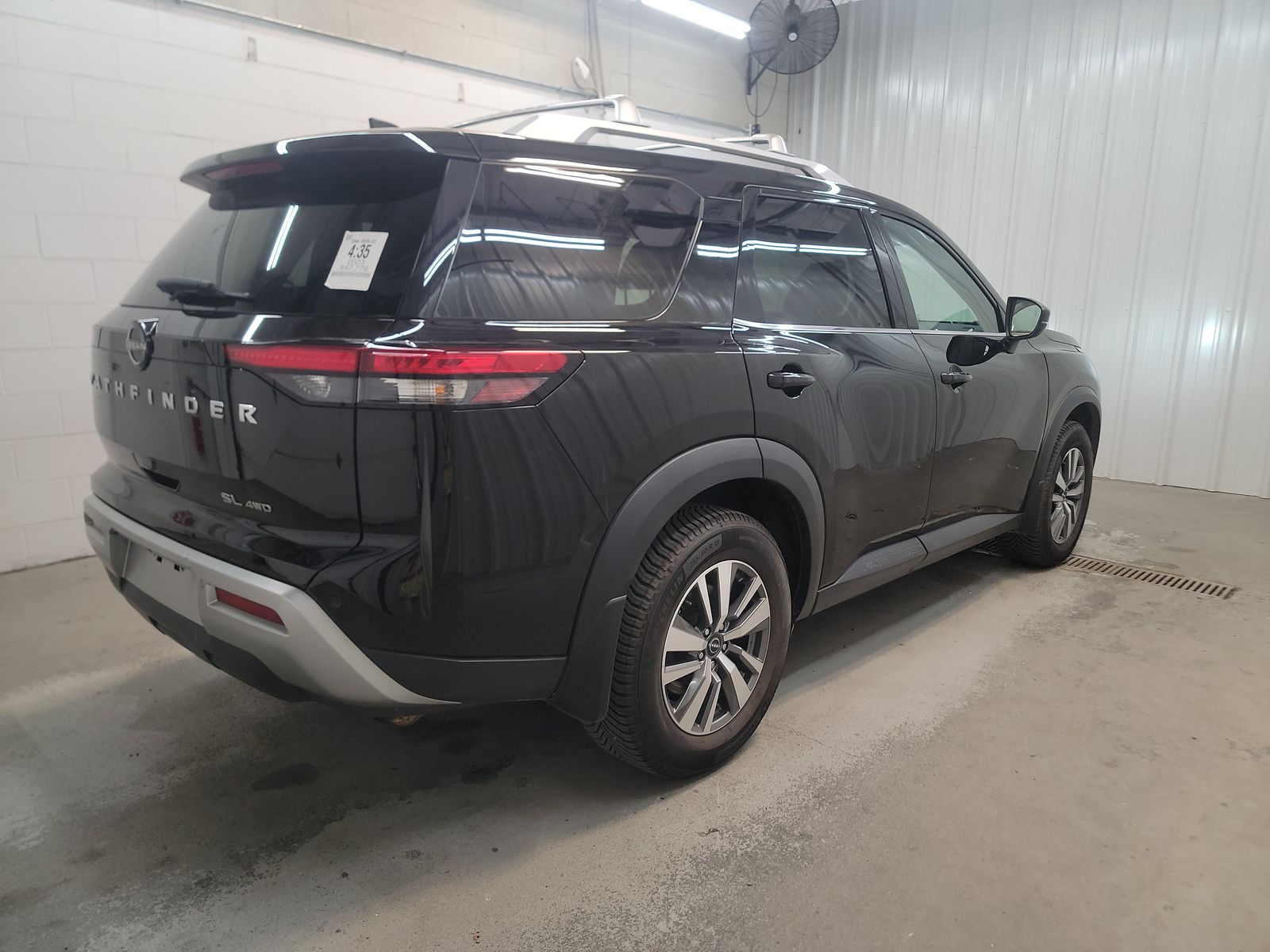 2023 Nissan Pathfinder SL AWD