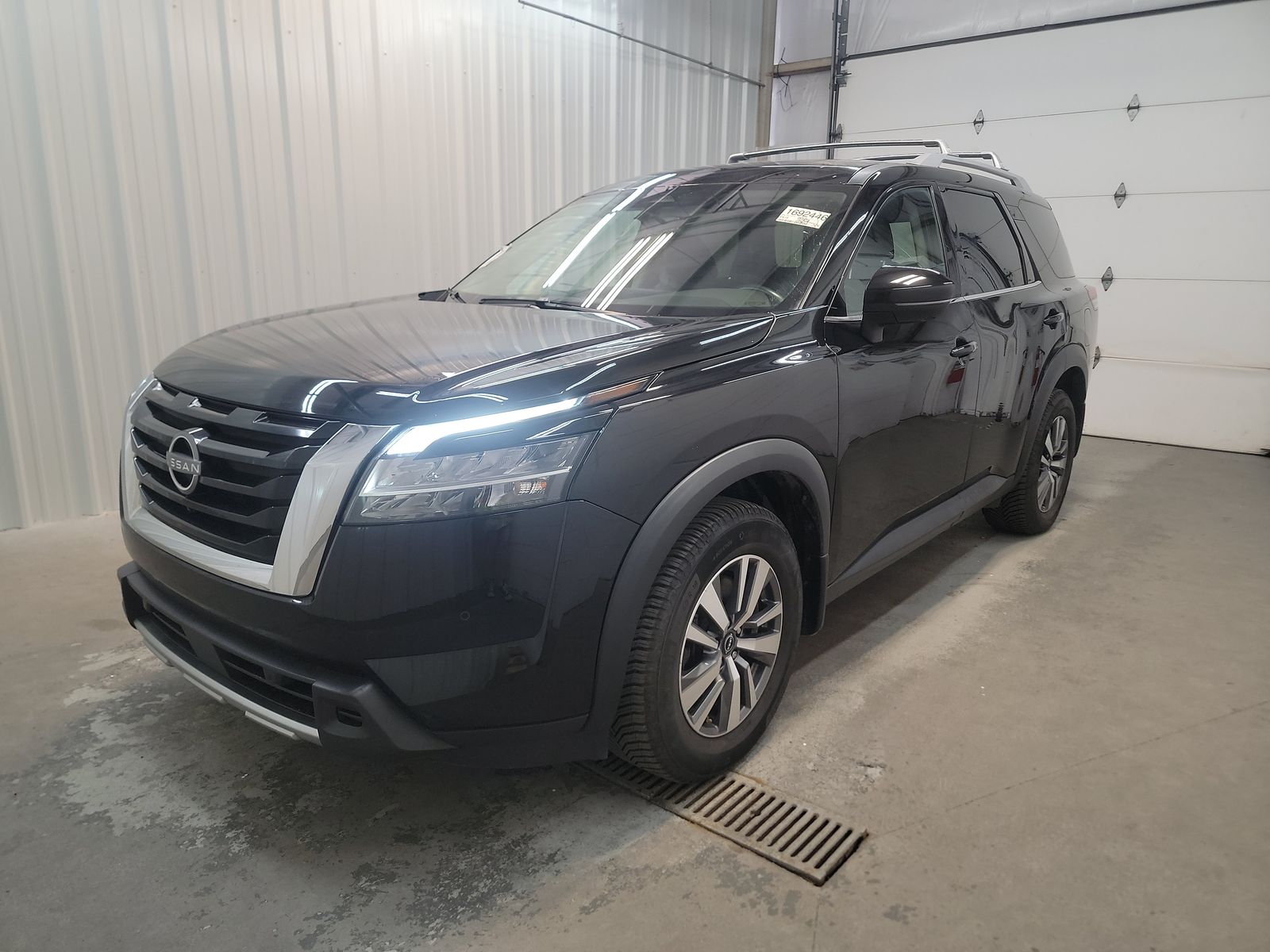 2023 Nissan Pathfinder SL AWD