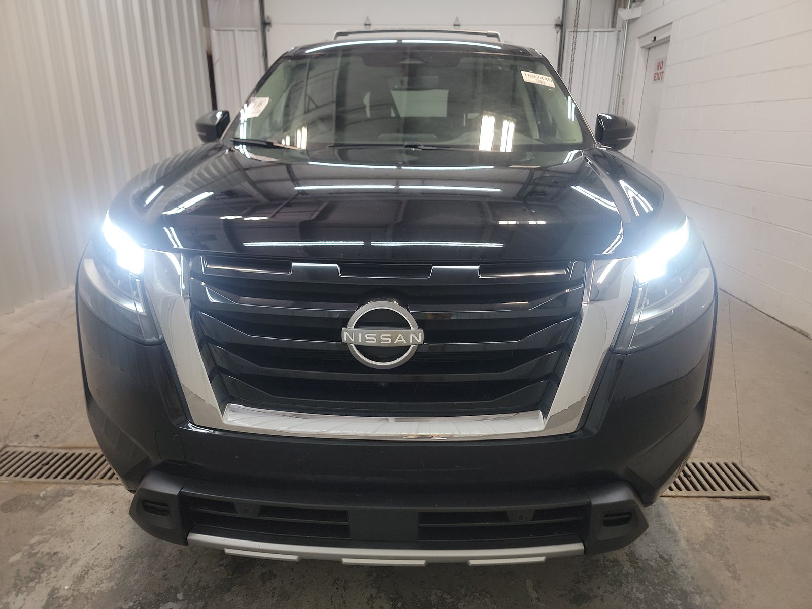 2023 Nissan Pathfinder SL AWD