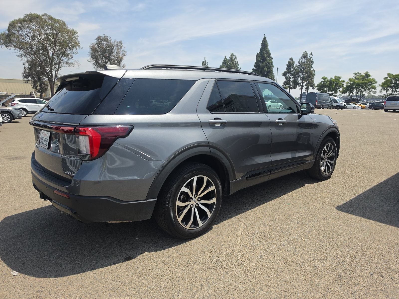 FORD EXPLORER - 5