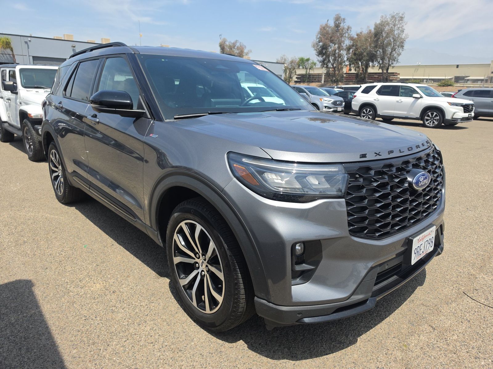 FORD EXPLORER - 4