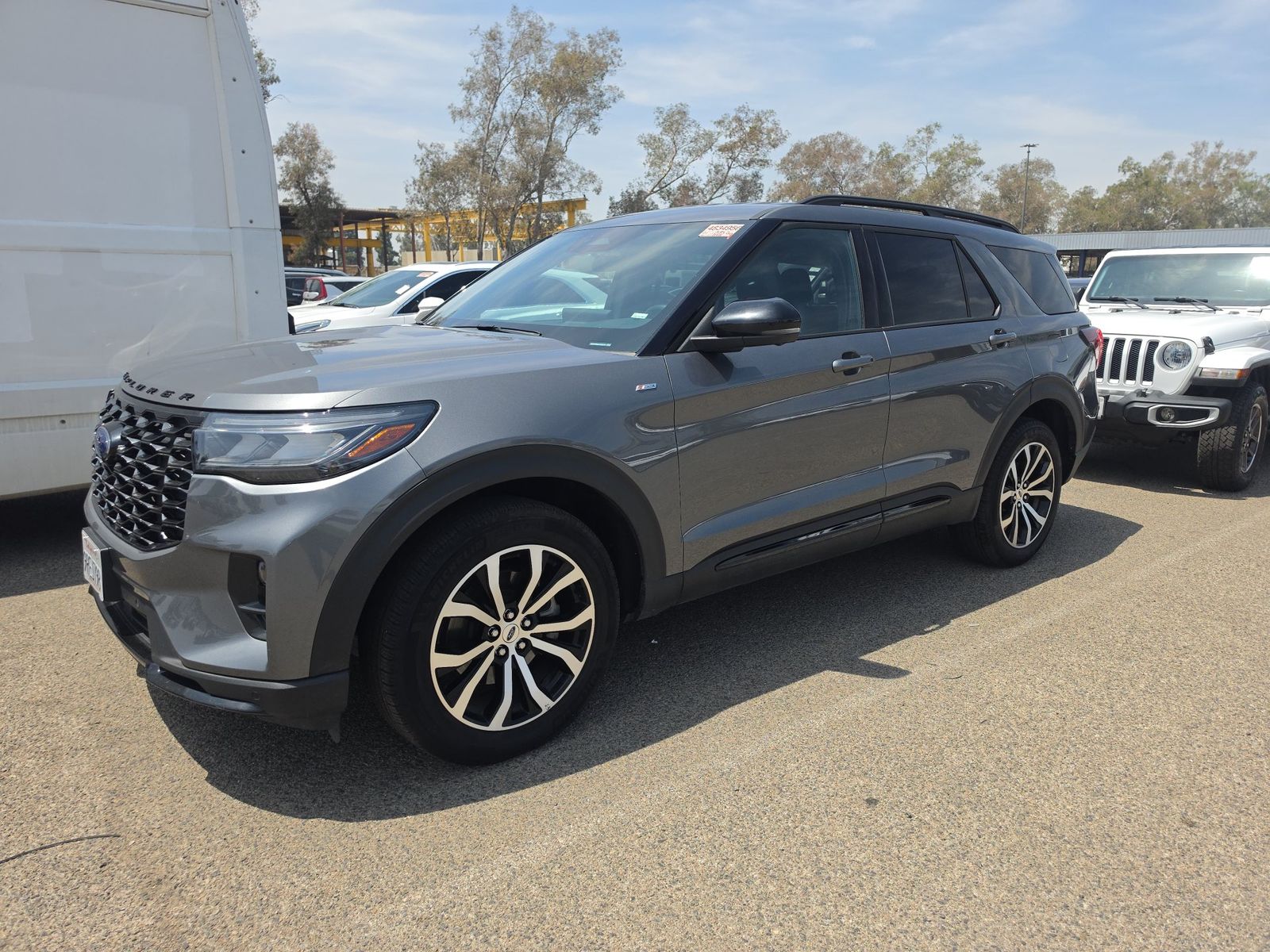 FORD EXPLORER - 1