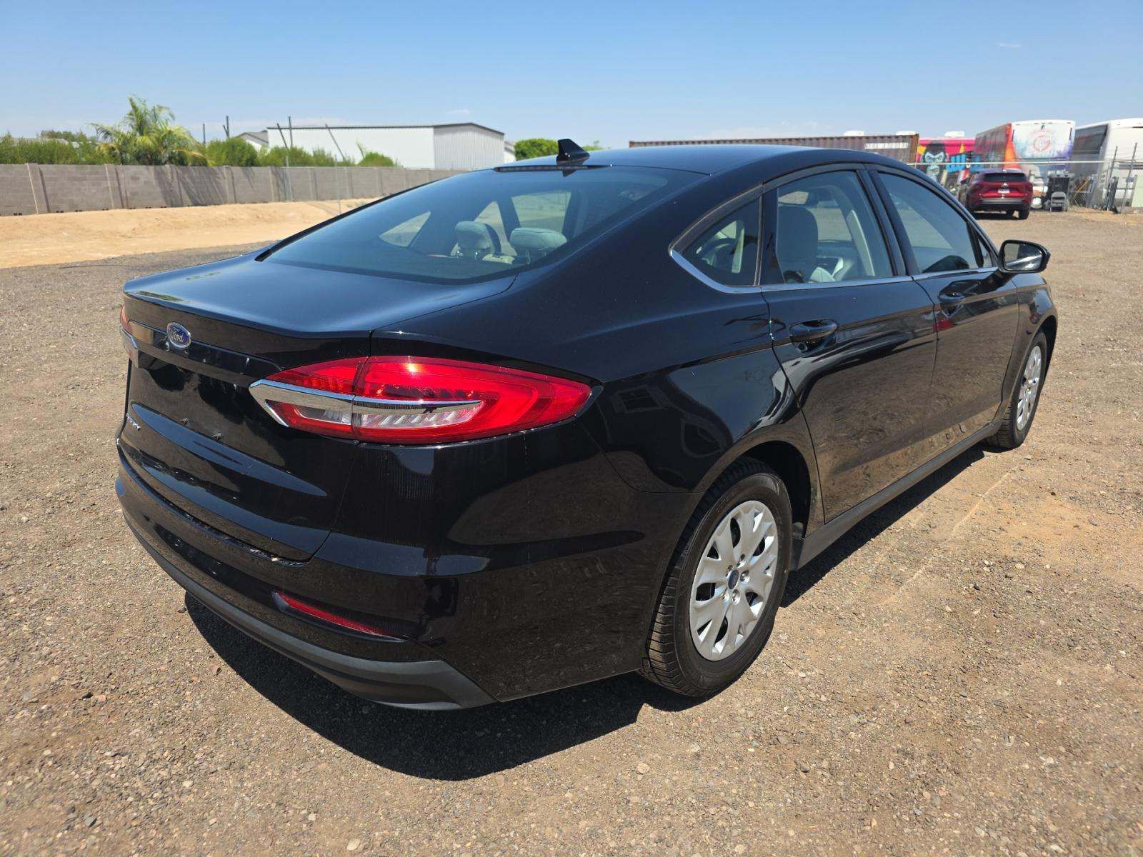 FORD FUSION - 3
