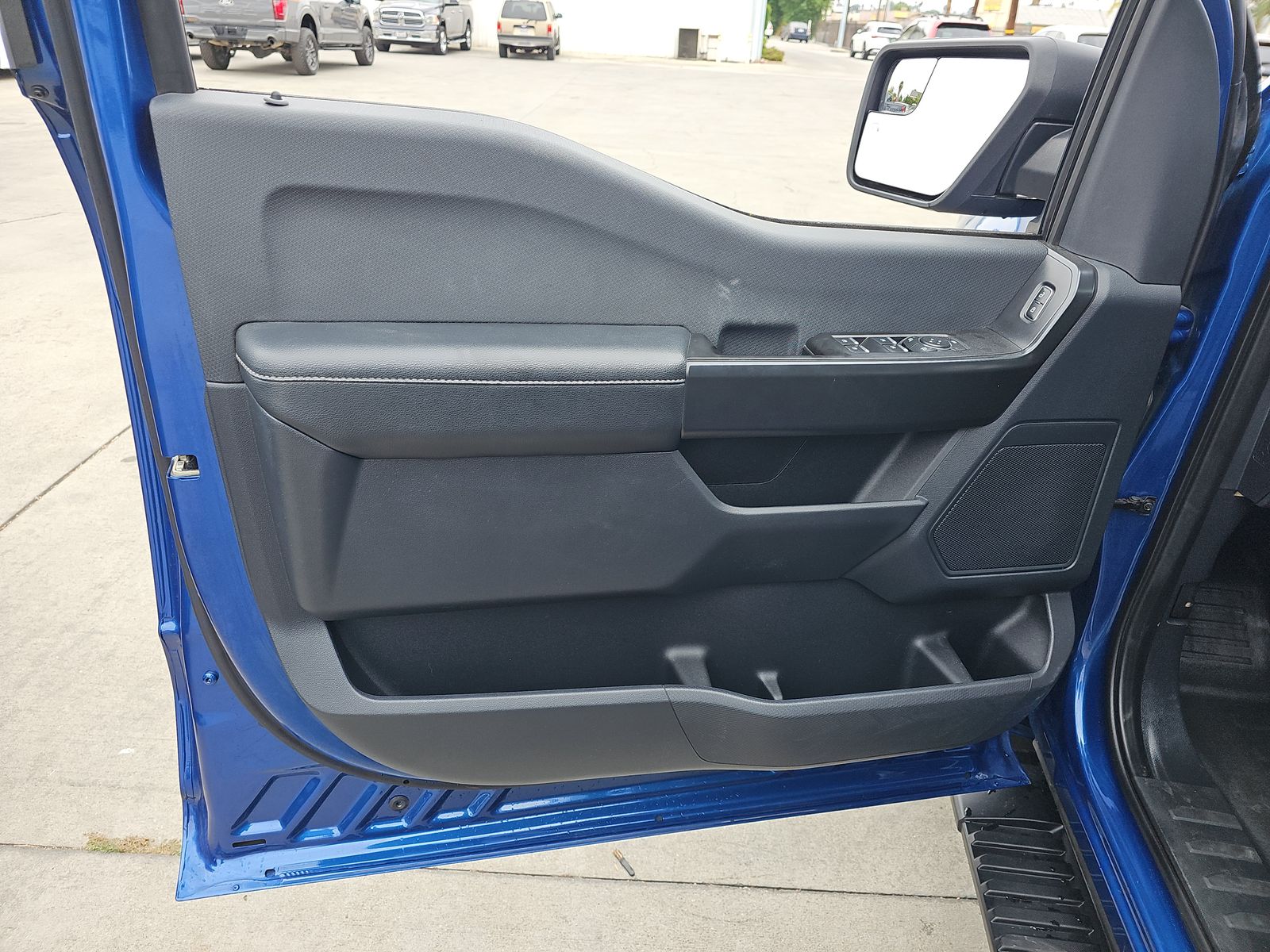 2022 Ford F-150 XL AWD