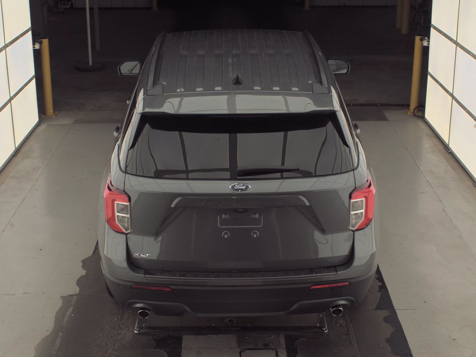 FORD EXPLORER - 7