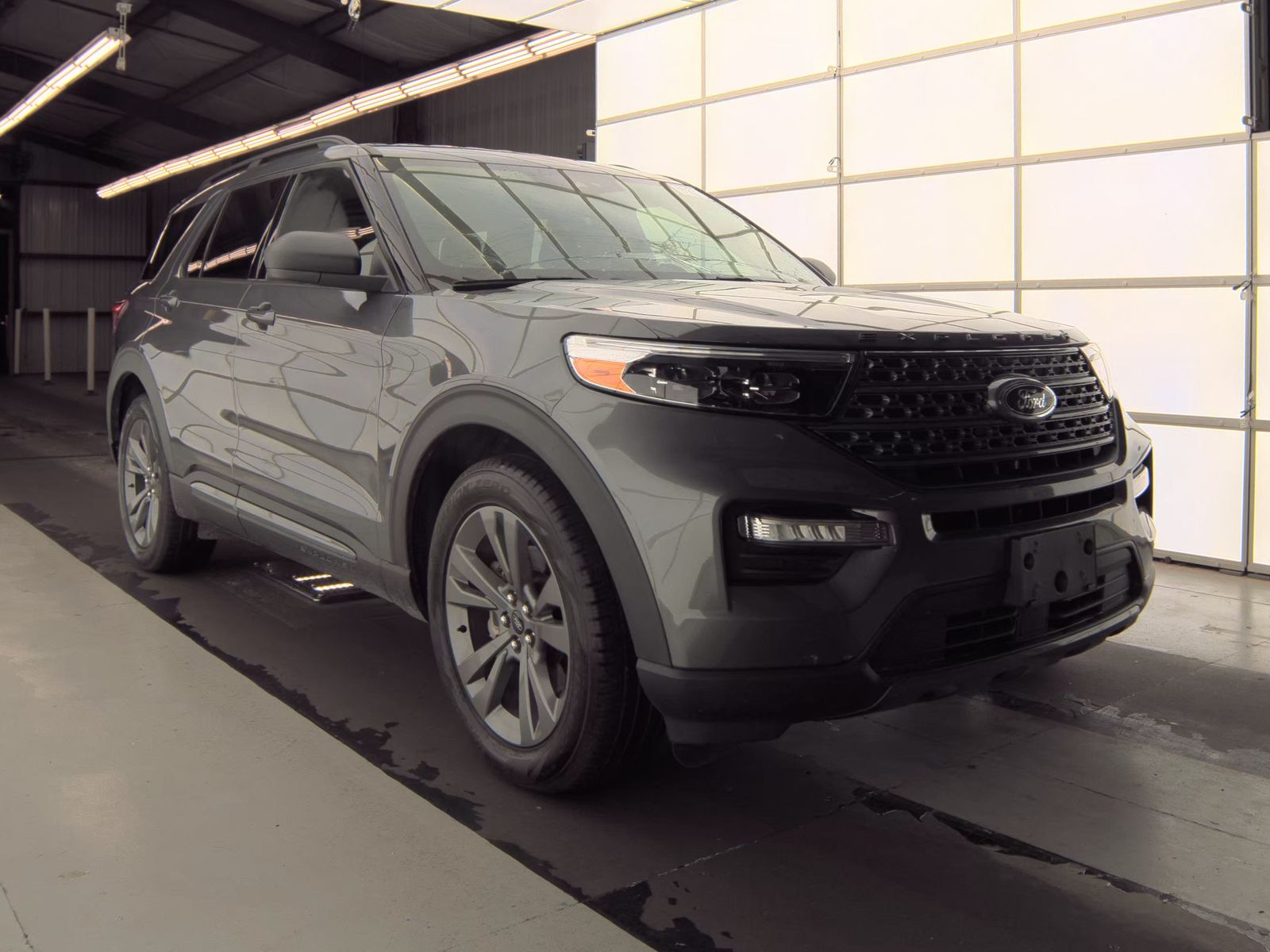 FORD EXPLORER - 5