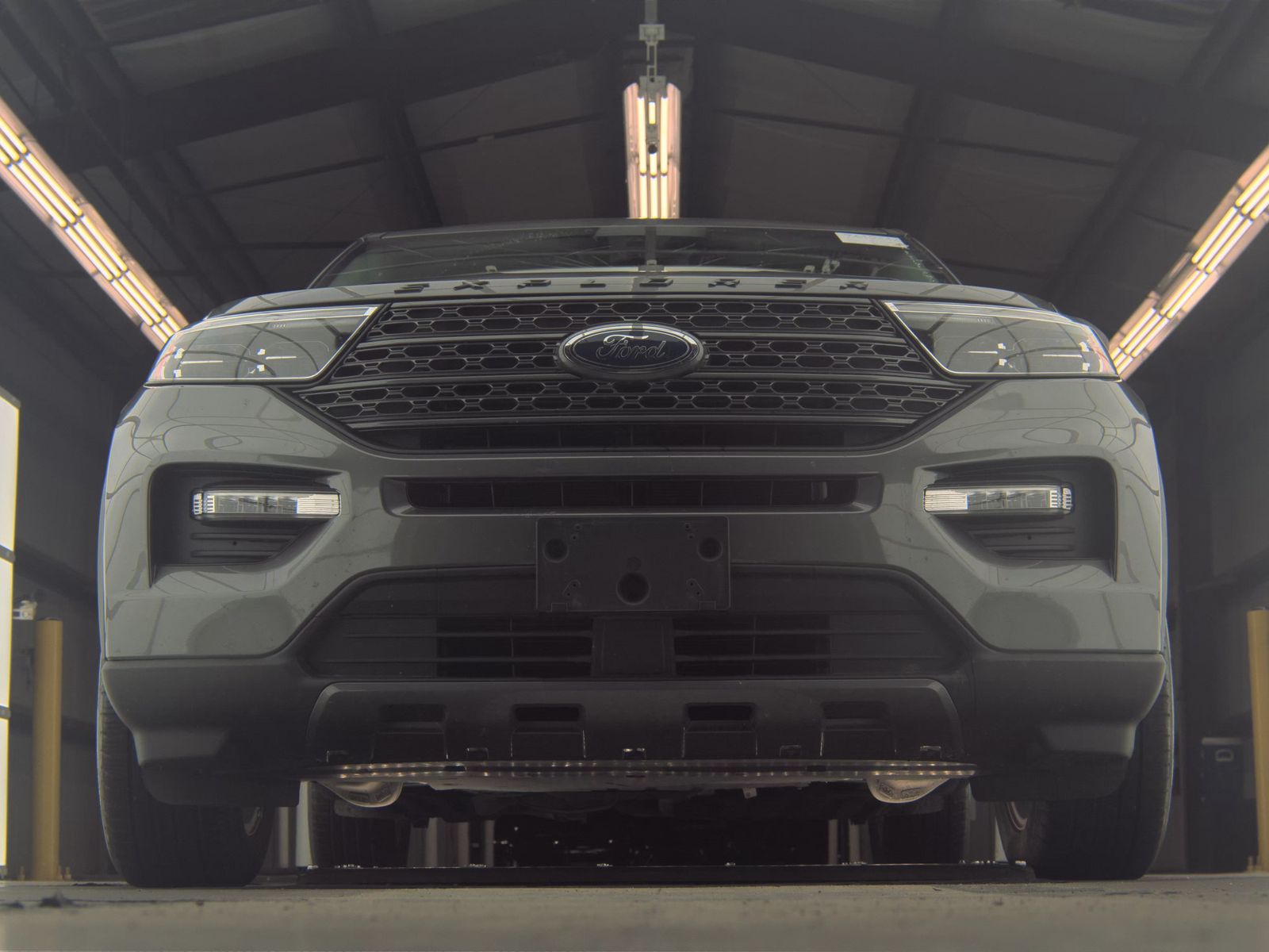 FORD EXPLORER - 4