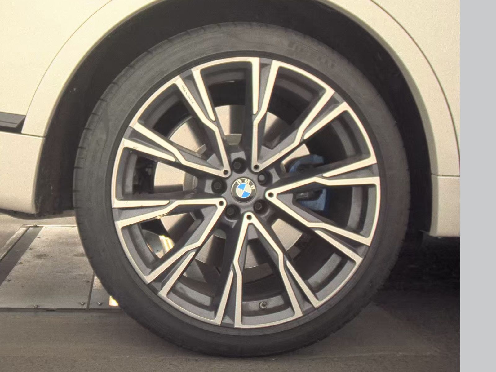 2020 BMW X7 M50i AWD
