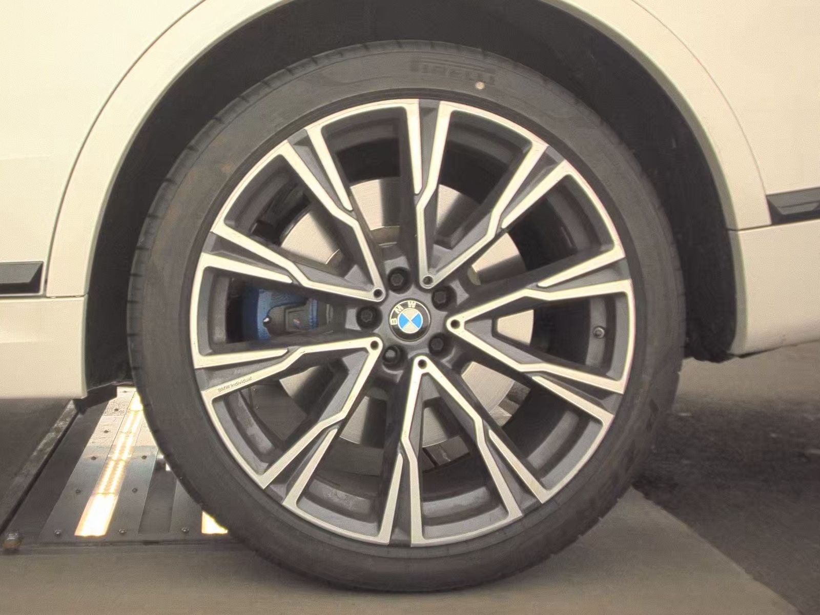 2020 BMW X7 M50i AWD