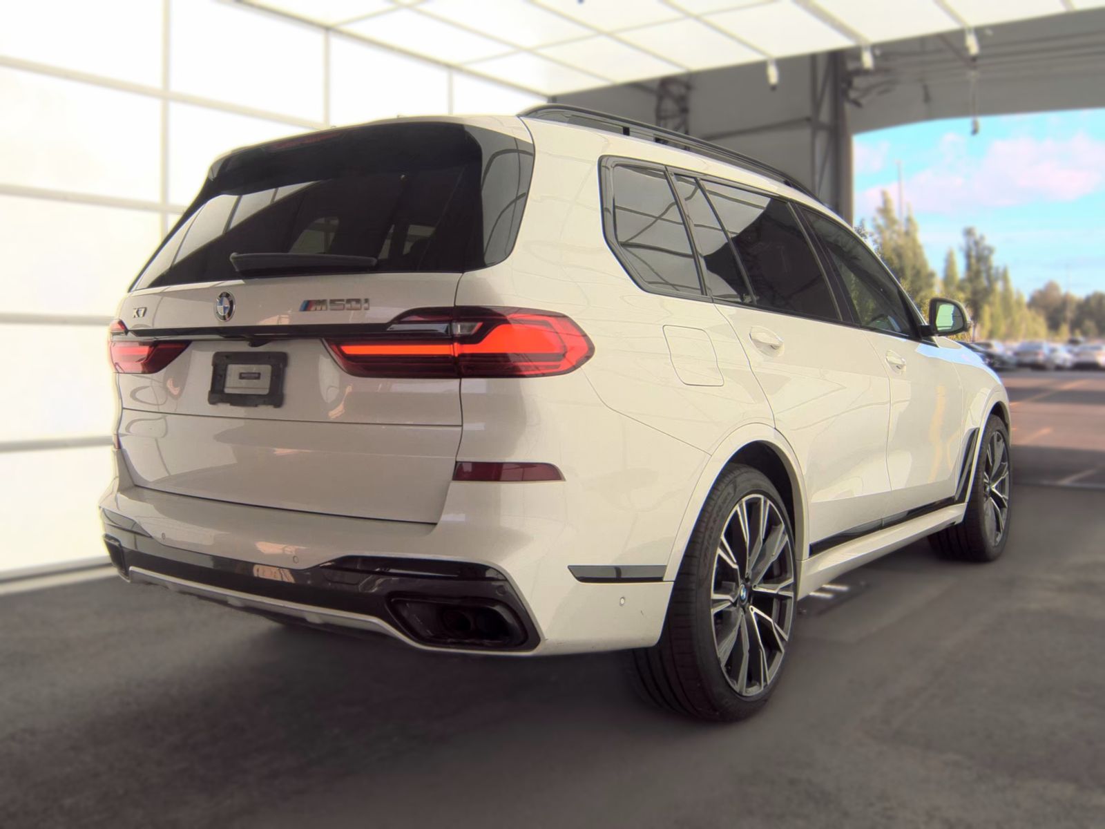 2020 BMW X7 M50i AWD