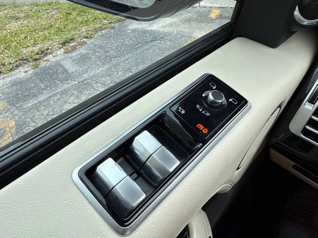 2021 Land Rover Range Rover Westminster AWD