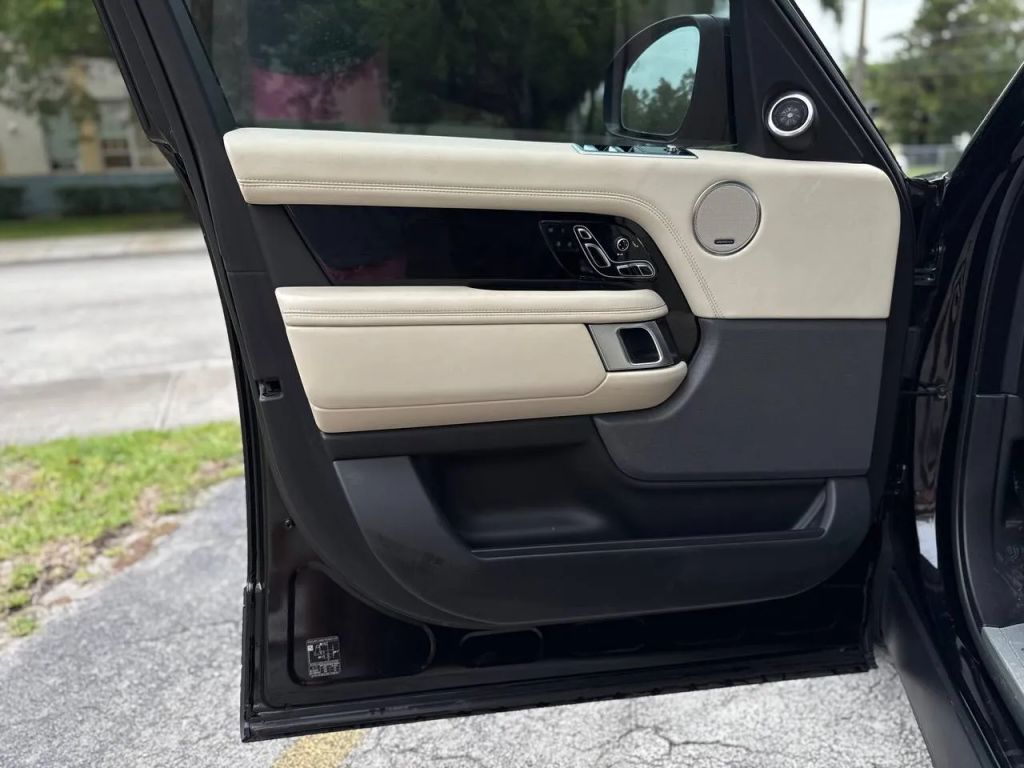 2021 Land Rover Range Rover Westminster AWD