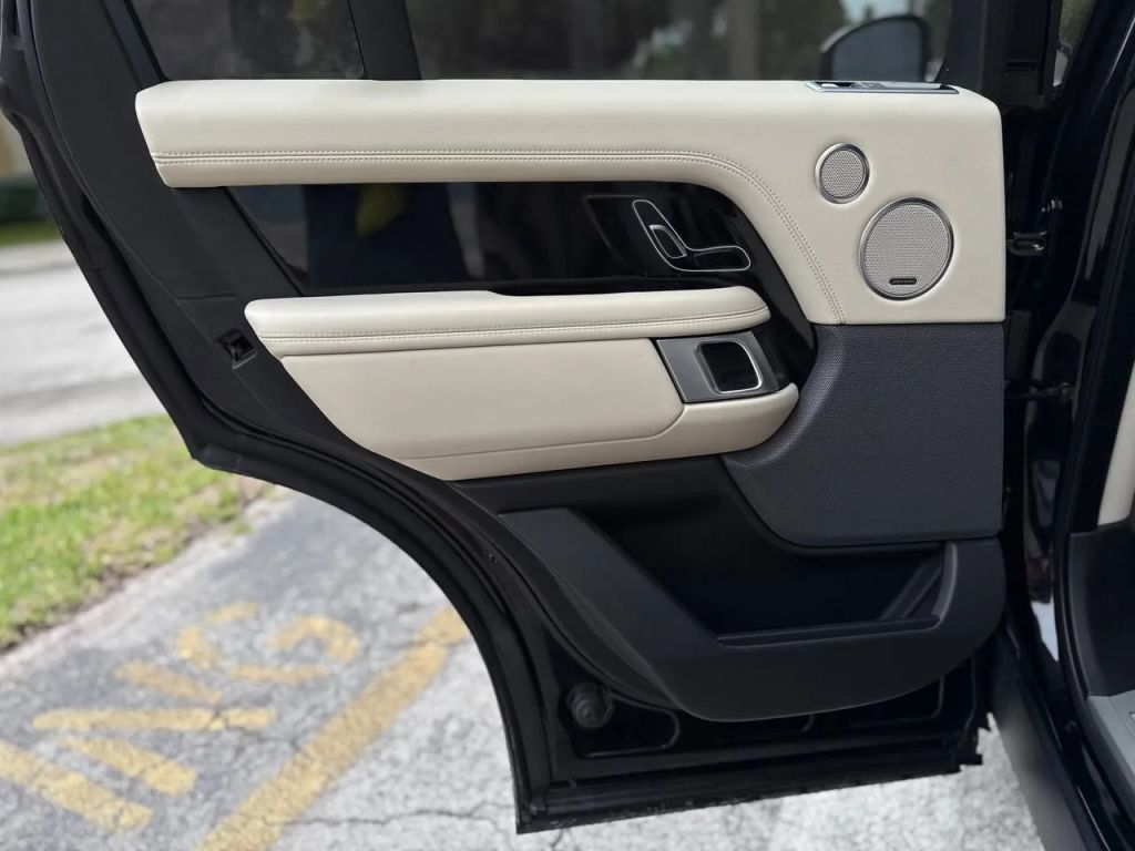 2021 Land Rover Range Rover Westminster AWD