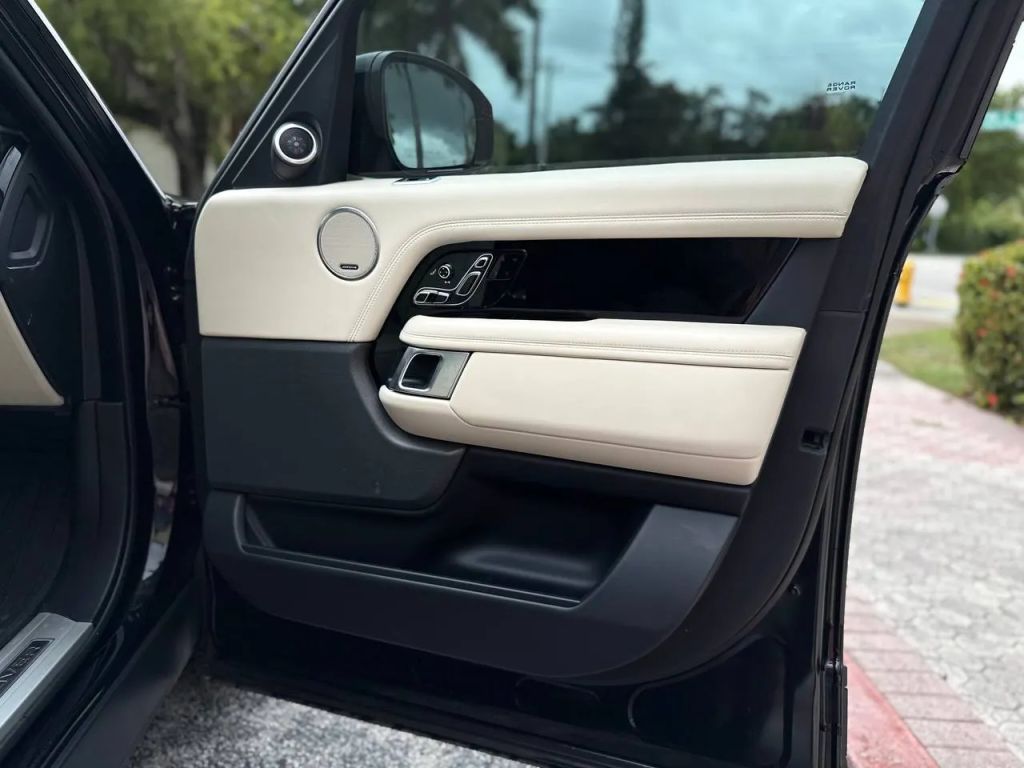 2021 Land Rover Range Rover Westminster AWD