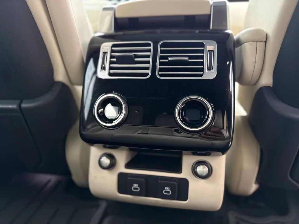 2021 Land Rover Range Rover Westminster AWD