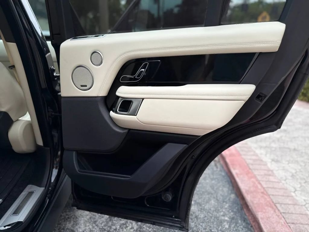 2021 Land Rover Range Rover Westminster AWD